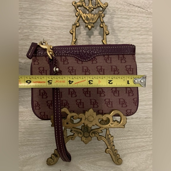 Dooney & Bourke Wristlet - Picture 4 of 5
